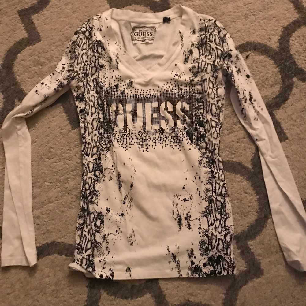 Long sleeve guess shirt